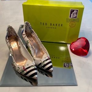 Ted Baker Pumps